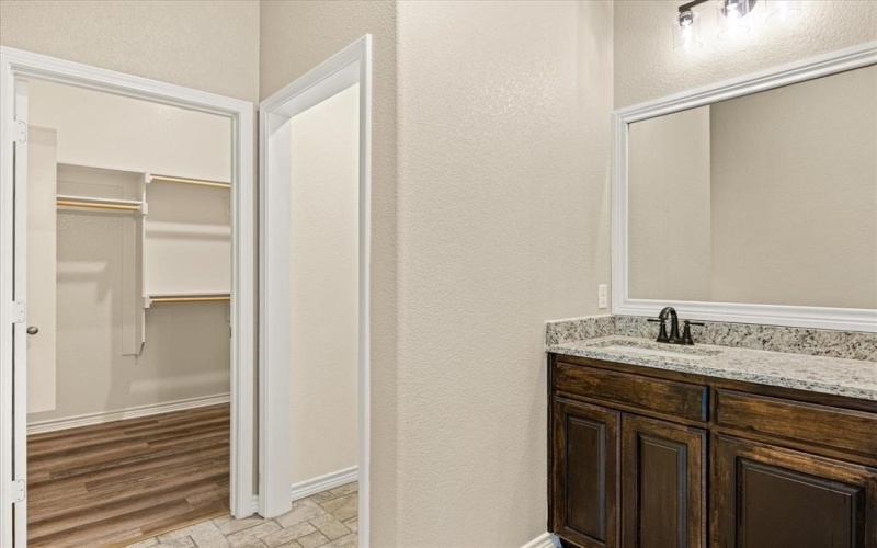 4403 N Port Ridglea Court, Granbury, TX 76049, 3 Bedrooms Bedrooms, ,2 BathroomsBathrooms,Residential,For Sale,4403 N Port Ridglea Court,0,21205543