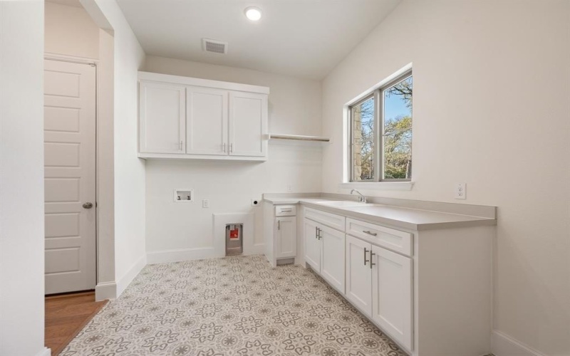 2131 Ravenwood Drive, Keller, TX 76262, 4 Bedrooms Bedrooms, ,3 BathroomsBathrooms,Residential,For Sale,2131 Ravenwood Drive,0,21206894