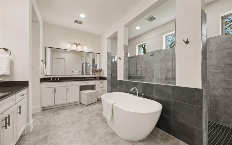 2131 Ravenwood Drive, Keller, TX 76262, 4 Bedrooms Bedrooms, ,3 BathroomsBathrooms,Residential,For Sale,2131 Ravenwood Drive,0,21206894