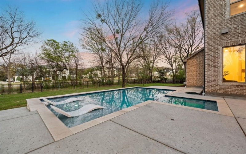 2131 Ravenwood Drive, Keller, TX 76262, 4 Bedrooms Bedrooms, ,3 BathroomsBathrooms,Residential,For Sale,2131 Ravenwood Drive,0,21206894