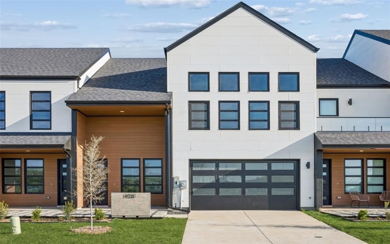 1428 Mars Lander Lane, Wylie, TX 75098, 4 Bedrooms Bedrooms, ,3 BathroomsBathrooms,Residential,For Sale,1428 Mars Lander Lane,0,21209307