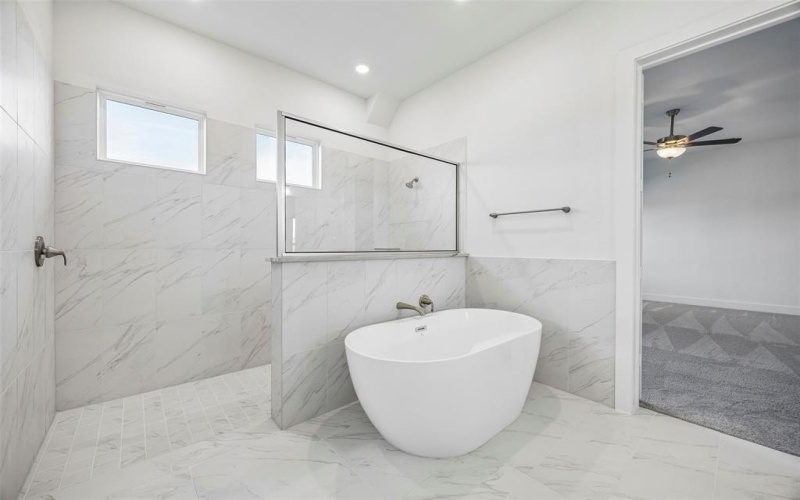 1929 Comanche Drive, DeSoto, TX 75115, 4 Bedrooms Bedrooms, ,3 BathroomsBathrooms,Residential,For Sale,1929 Comanche Drive,0,21211813