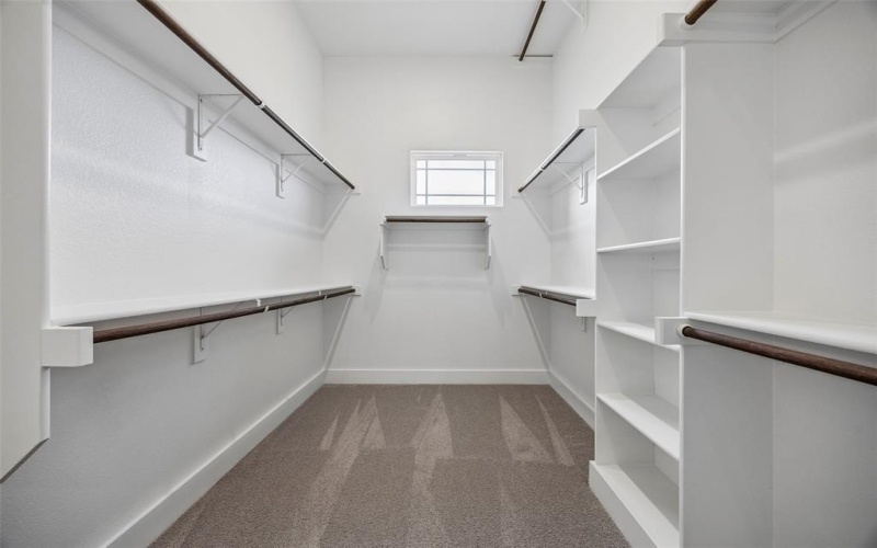 1929 Comanche Drive, DeSoto, TX 75115, 4 Bedrooms Bedrooms, ,3 BathroomsBathrooms,Residential,For Sale,1929 Comanche Drive,0,21211813