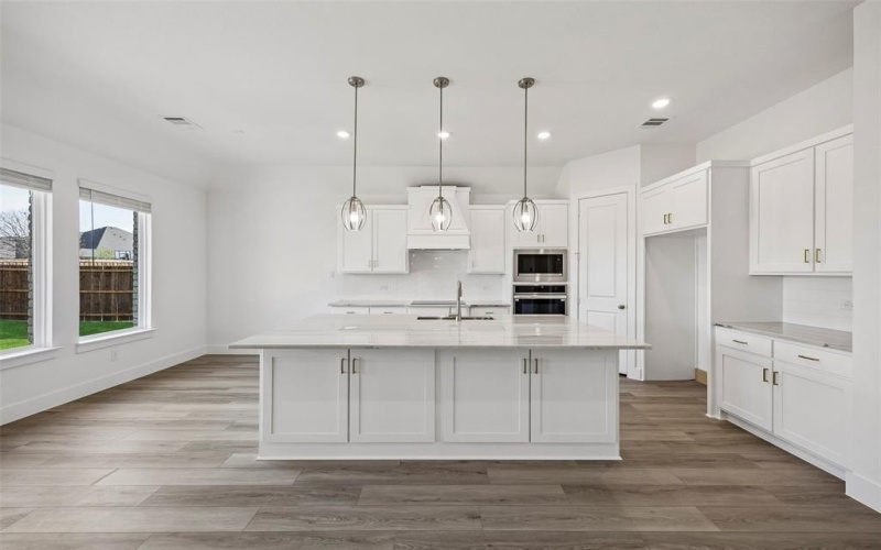 1929 Comanche Drive, DeSoto, TX 75115, 4 Bedrooms Bedrooms, ,3 BathroomsBathrooms,Residential,For Sale,1929 Comanche Drive,0,21211813