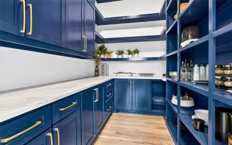 5940 Bryan Parkway, Dallas, TX 75206, 4 Bedrooms Bedrooms, ,5 BathroomsBathrooms,Residential,For Sale,5940 Bryan Parkway,0,21212706