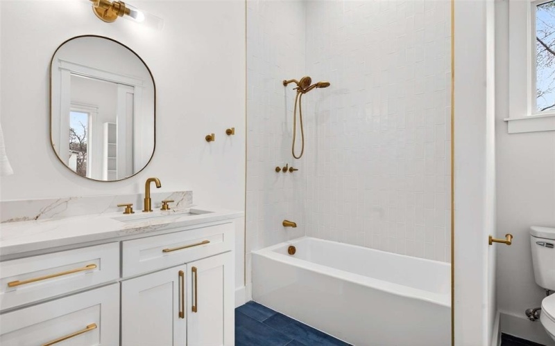 5940 Bryan Parkway, Dallas, TX 75206, 4 Bedrooms Bedrooms, ,5 BathroomsBathrooms,Residential,For Sale,5940 Bryan Parkway,0,21212706