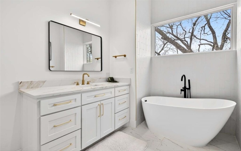 5940 Bryan Parkway, Dallas, TX 75206, 4 Bedrooms Bedrooms, ,5 BathroomsBathrooms,Residential,For Sale,5940 Bryan Parkway,0,21212706