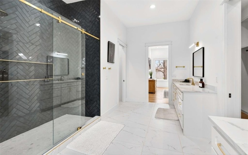 5940 Bryan Parkway, Dallas, TX 75206, 4 Bedrooms Bedrooms, ,5 BathroomsBathrooms,Residential,For Sale,5940 Bryan Parkway,0,21212706