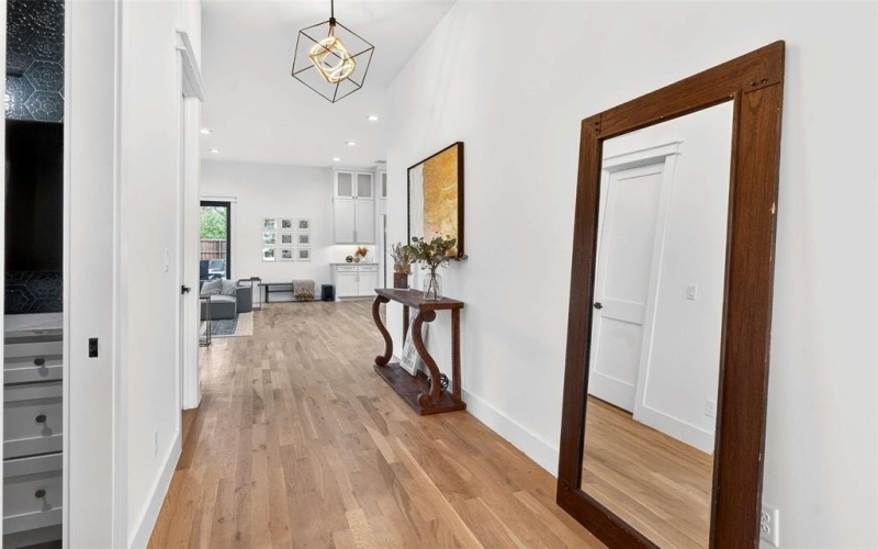 5940 Bryan Parkway, Dallas, TX 75206, 4 Bedrooms Bedrooms, ,5 BathroomsBathrooms,Residential,For Sale,5940 Bryan Parkway,0,21212706