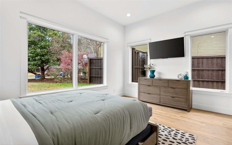 5940 Bryan Parkway, Dallas, TX 75206, 4 Bedrooms Bedrooms, ,5 BathroomsBathrooms,Residential,For Sale,5940 Bryan Parkway,0,21212706