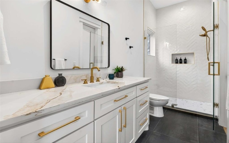 5940 Bryan Parkway, Dallas, TX 75206, 4 Bedrooms Bedrooms, ,5 BathroomsBathrooms,Residential,For Sale,5940 Bryan Parkway,0,21212706