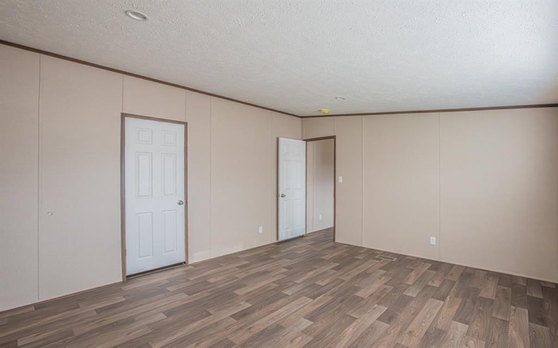 2013 Spring Court, Azle, TX 76020, 3 Habitaciones Habitaciones , ,2 BañosBaños,Residential,En Venta,2013 Spring Court,0,21213111