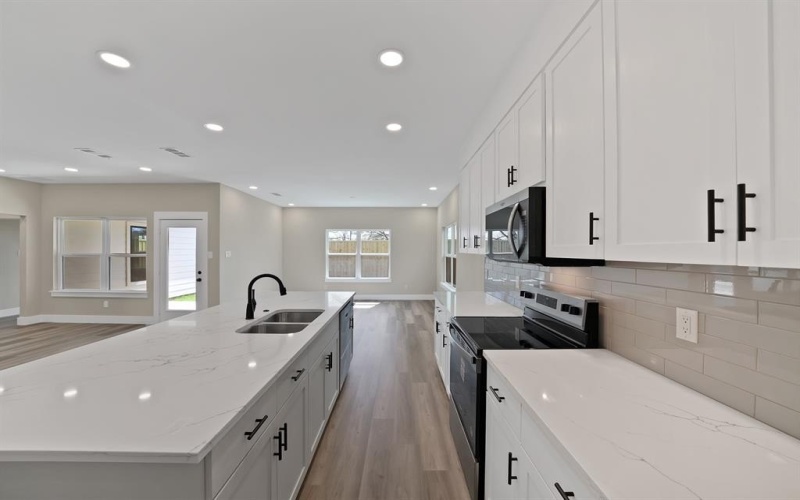 4612 Red Bud Court, The Colony, TX 75056, 4 Bedrooms Bedrooms, ,2 BathroomsBathrooms,Residential,For Sale,4612 Red Bud Court,0,21213423