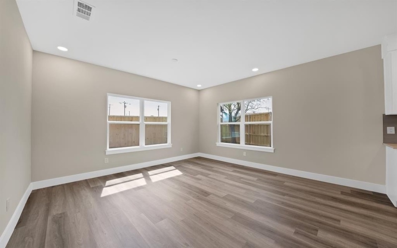 4612 Red Bud Court, The Colony, TX 75056, 4 Bedrooms Bedrooms, ,2 BathroomsBathrooms,Residential,For Sale,4612 Red Bud Court,0,21213423