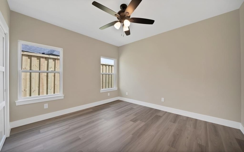 4612 Red Bud Court, The Colony, TX 75056, 4 Bedrooms Bedrooms, ,2 BathroomsBathrooms,Residential,For Sale,4612 Red Bud Court,0,21213423