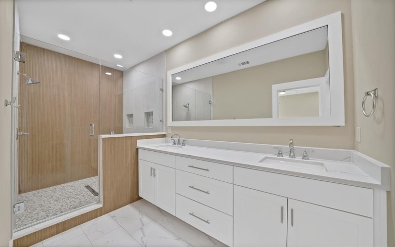 4608 Red Bud Court, The Colony, TX 75056, 4 Habitaciones Habitaciones , ,3 BañosBaños,Residential,En Venta,4608 Red Bud Court,0,21213466