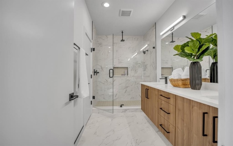 3612 San Jacinto #102, Dallas, TX 75204, 2 Habitaciones Habitaciones , ,2 BañosBaños,Residential,En Venta,3612 San Jacinto,0,21213546