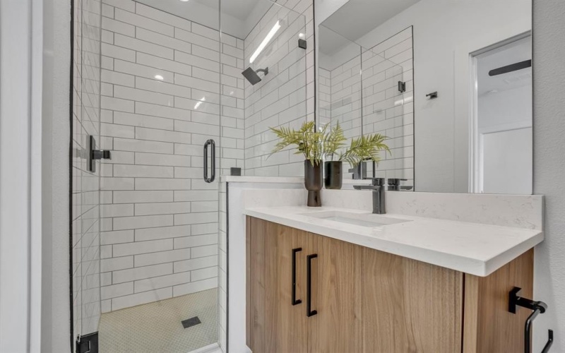 3612 San Jacinto #102, Dallas, TX 75204, 2 Habitaciones Habitaciones , ,2 BañosBaños,Residential,En Venta,3612 San Jacinto,0,21213546