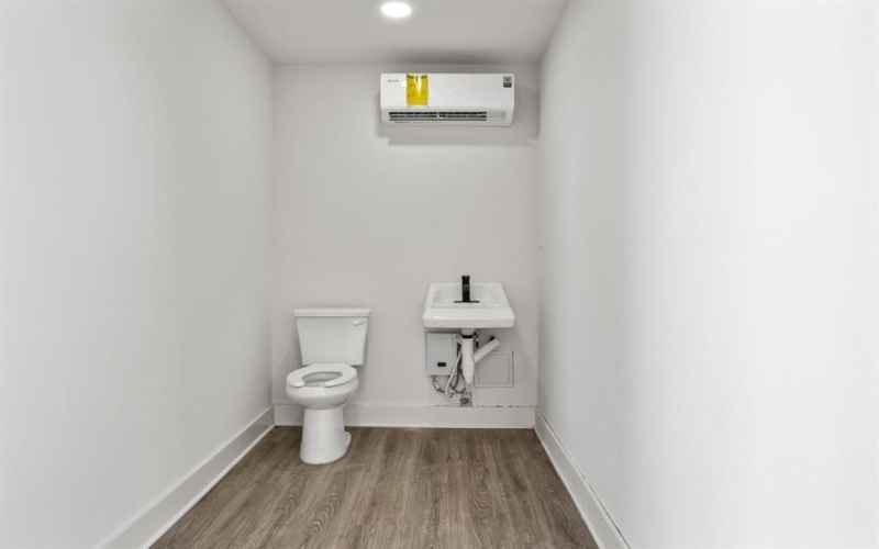 2036 Seaborn Road #BLDG.3, STE.A, Ponder, TX 76259, ,Other,For Sale,2036 Seaborn Road,0,21213563