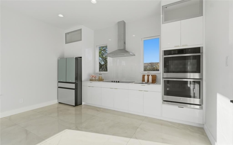 1121 Muncie Avenue, Dallas, TX 75212, 3 Bedrooms Bedrooms, ,3 BathroomsBathrooms,Residential,For Sale,1121 Muncie Avenue,0,21213963