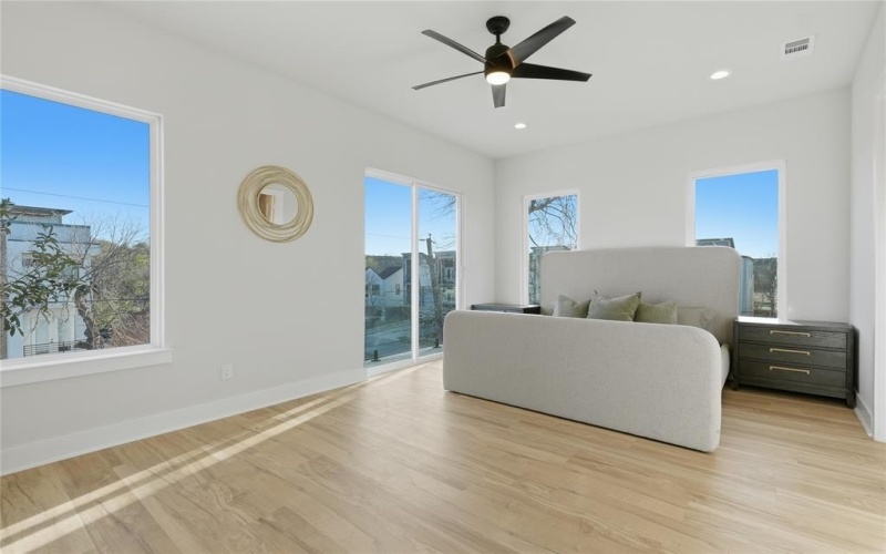 1121 Muncie Avenue, Dallas, TX 75212, 3 Bedrooms Bedrooms, ,3 BathroomsBathrooms,Residential,For Sale,1121 Muncie Avenue,0,21213963