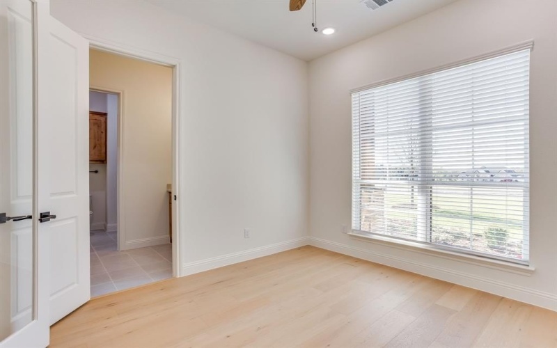 900 Medaris Way, Azle, TX 76020, 4 Bedrooms Bedrooms, ,3 BathroomsBathrooms,Residential,For Sale,900 Medaris Way,0,21214039