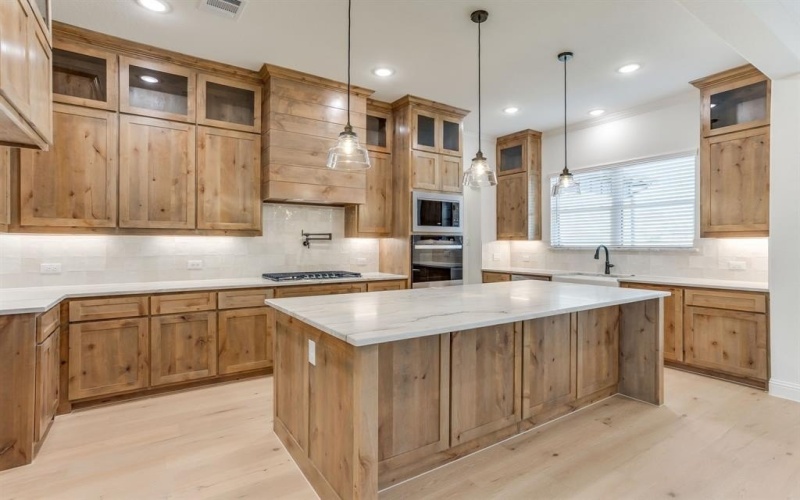 900 Medaris Way, Azle, TX 76020, 4 Bedrooms Bedrooms, ,3 BathroomsBathrooms,Residential,For Sale,900 Medaris Way,0,21214039