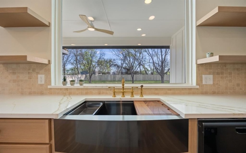 103 Stallings Street, Terrell, TX 75160, 4 Bedrooms Bedrooms, ,2 BathroomsBathrooms,Residential,For Sale,103 Stallings Street,0,21214041