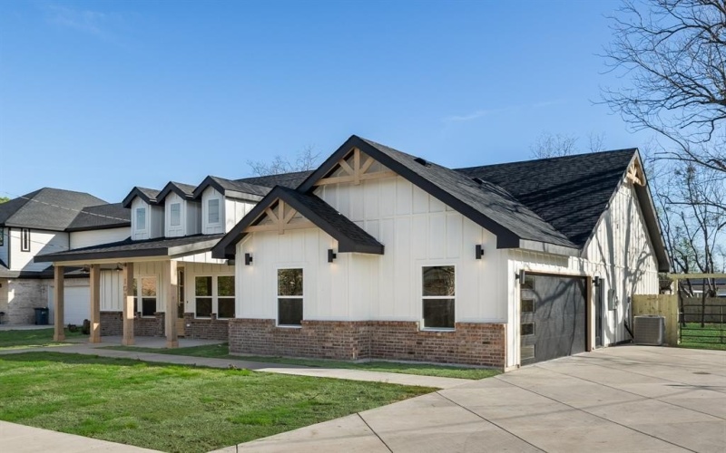 103 Stallings Street, Terrell, TX 75160, 4 Bedrooms Bedrooms, ,2 BathroomsBathrooms,Residential,For Sale,103 Stallings Street,0,21214041