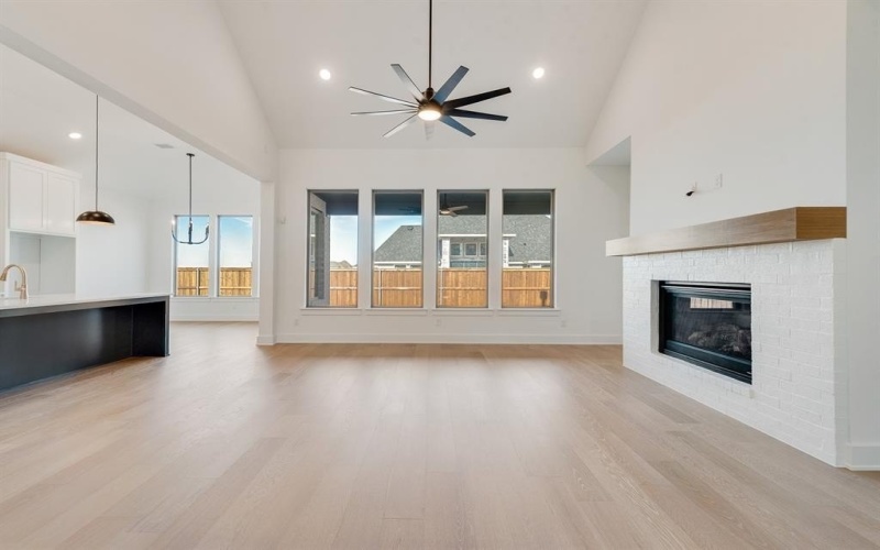 824 Shady Oaks Drive, Rockwall, TX 75087, 4 Bedrooms Bedrooms, ,5 BathroomsBathrooms,Residential,For Sale,824 Shady Oaks Drive,0,21214135