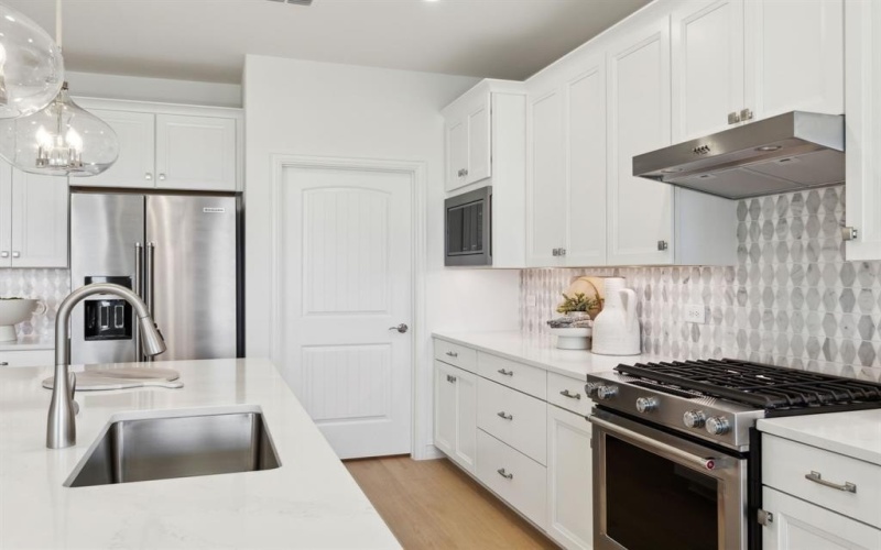 321 Cloverdale Lane, McKinney, TX 75071, 3 Bedrooms Bedrooms, ,2 BathroomsBathrooms,Residential,For Sale,321 Cloverdale Lane,0,21214170