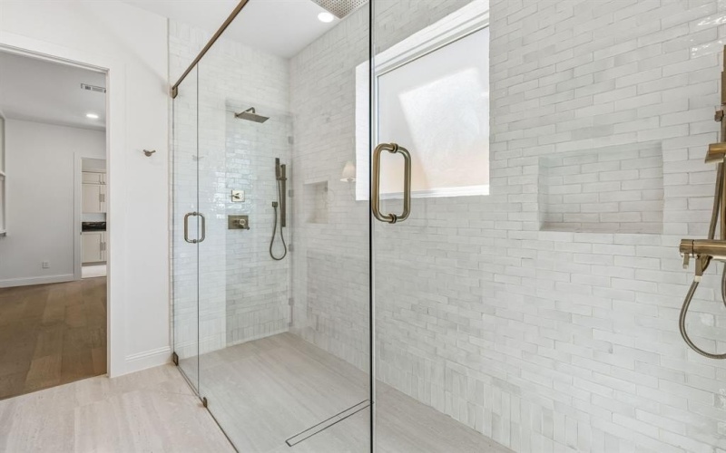 7107 Coronado Avenue, Dallas, TX 75214, 4 Habitaciones Habitaciones , ,5 BañosBaños,Residential,En Venta,7107 Coronado Avenue,0,21214186