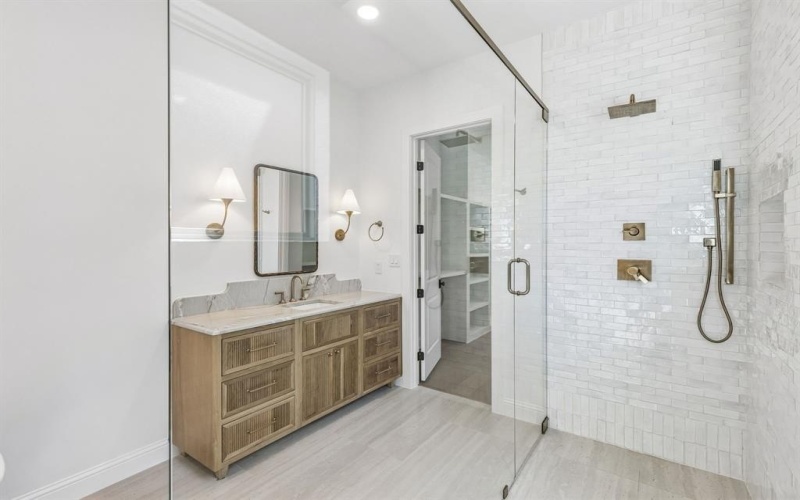 7107 Coronado Avenue, Dallas, TX 75214, 4 Habitaciones Habitaciones , ,5 BañosBaños,Residential,En Venta,7107 Coronado Avenue,0,21214186