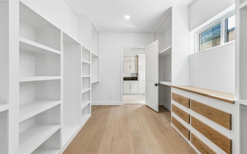 7107 Coronado Avenue, Dallas, TX 75214, 4 Habitaciones Habitaciones , ,5 BañosBaños,Residential,En Venta,7107 Coronado Avenue,0,21214186