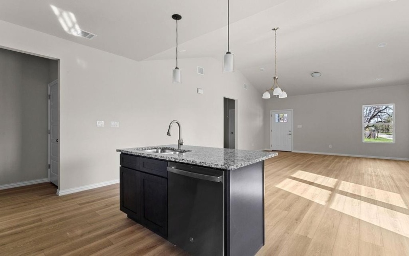 1840 E Broadway Avenue, Fort Worth, TX 76104, 3 Bedrooms Bedrooms, ,2 BathroomsBathrooms,Residential,For Sale,1840 E Broadway Avenue,0,21214251