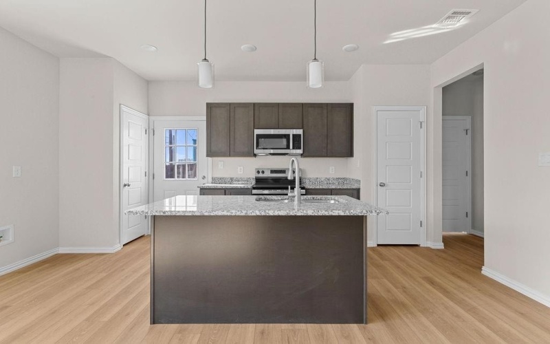 1840 E Broadway Avenue, Fort Worth, TX 76104, 3 Bedrooms Bedrooms, ,2 BathroomsBathrooms,Residential,For Sale,1840 E Broadway Avenue,0,21214251