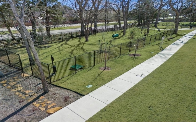 3800 Lochwood Drive, Rowlett, TX 75088, 3 Bedrooms Bedrooms, ,2 BathroomsBathrooms,Residential,For Sale,3800 Lochwood Drive,0,21214366