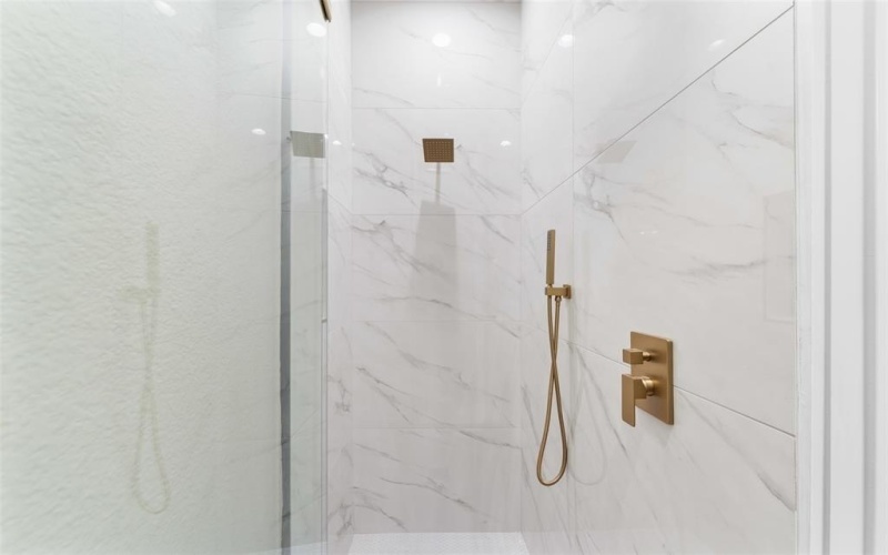 707 Buckalew Street, Dallas, TX 75208, 5 Bedrooms Bedrooms, ,3 BathroomsBathrooms,Residential,For Sale,707 Buckalew Street,0,21214488