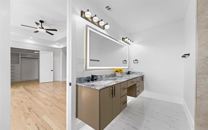 707 Buckalew Street, Dallas, TX 75208, 5 Bedrooms Bedrooms, ,3 BathroomsBathrooms,Residential,For Sale,707 Buckalew Street,0,21214488