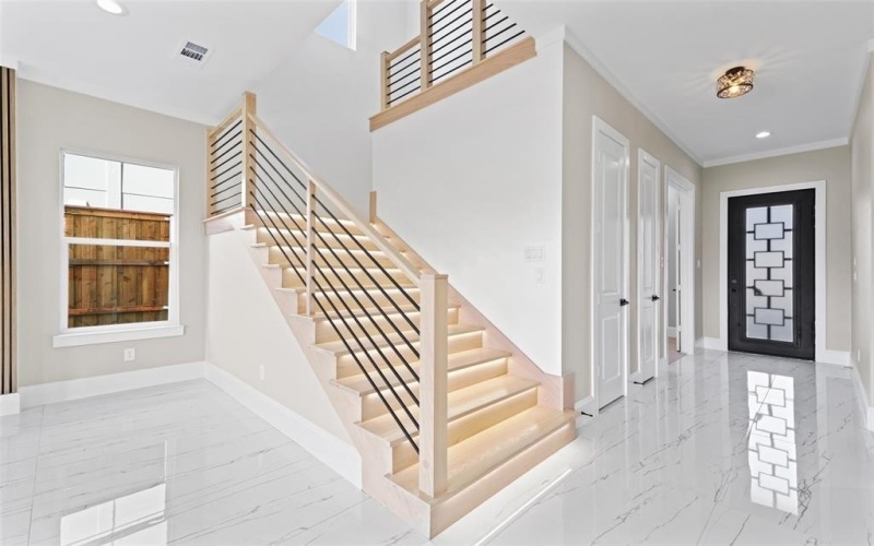 707 Buckalew Street, Dallas, TX 75208, 5 Bedrooms Bedrooms, ,3 BathroomsBathrooms,Residential,For Sale,707 Buckalew Street,0,21214488