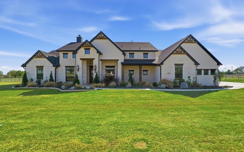 561 Royal Santana, Weatherford, TX 76087, 4 Bedrooms Bedrooms, ,2 BathroomsBathrooms,Residential,For Sale,561 Royal Santana,0,21214607