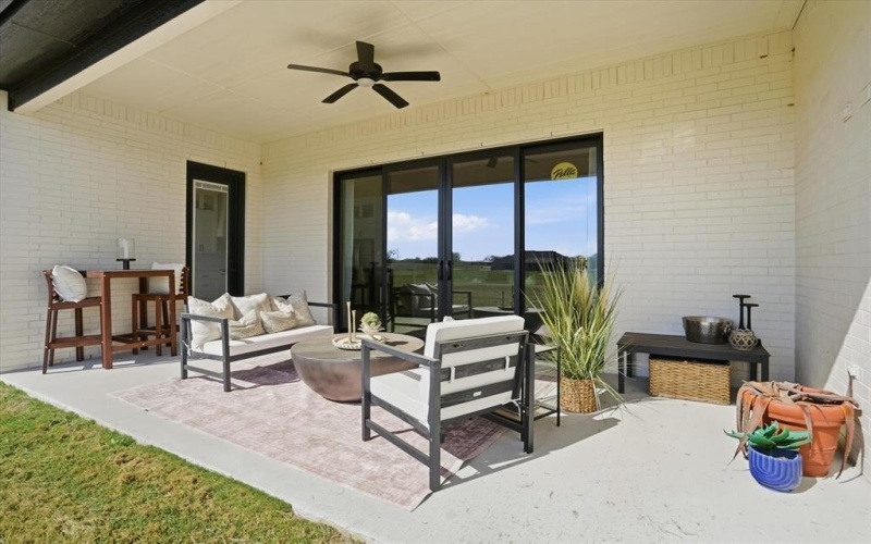 561 Royal Santana, Weatherford, TX 76087, 4 Bedrooms Bedrooms, ,2 BathroomsBathrooms,Residential,For Sale,561 Royal Santana,0,21214607