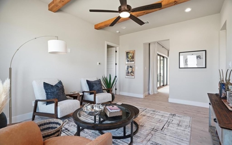 561 Royal Santana, Weatherford, TX 76087, 4 Bedrooms Bedrooms, ,2 BathroomsBathrooms,Residential,For Sale,561 Royal Santana,0,21214607