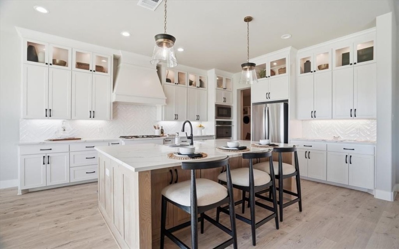 561 Royal Santana, Weatherford, TX 76087, 4 Bedrooms Bedrooms, ,2 BathroomsBathrooms,Residential,For Sale,561 Royal Santana,0,21214607