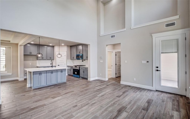 410 Larry, Irving, TX 75060, 4 Bedrooms Bedrooms, ,3 BathroomsBathrooms,Residential,For Sale,410 Larry,0,21214898