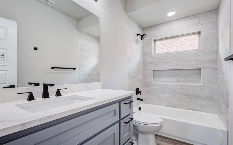 410 Larry, Irving, TX 75060, 4 Bedrooms Bedrooms, ,3 BathroomsBathrooms,Residential,For Sale,410 Larry,0,21214898