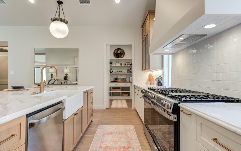 3808 123rd Street, Lubbock, TX 79423, 4 Bedrooms Bedrooms, ,3 BathroomsBathrooms,Residential,For Sale,3808 123rd Street,0,202603696