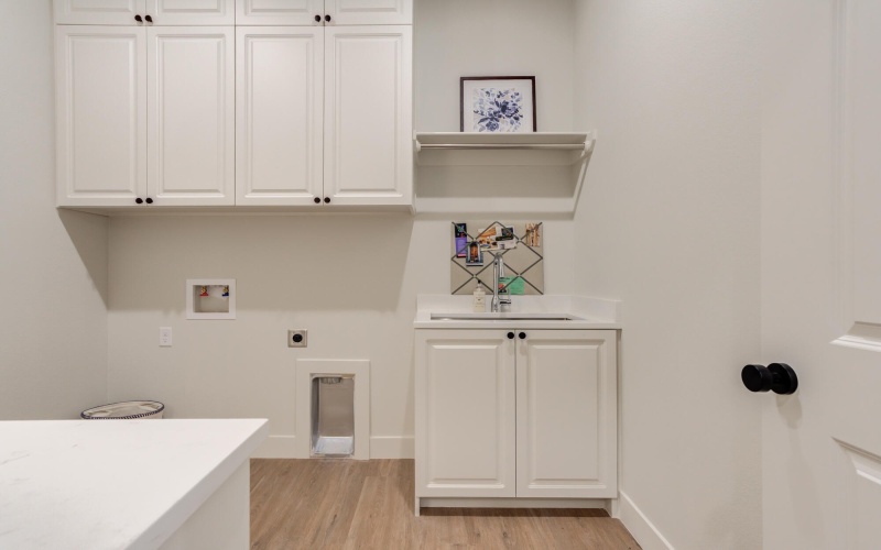 3808 123rd Street, Lubbock, TX 79423, 4 Bedrooms Bedrooms, ,3 BathroomsBathrooms,Residential,For Sale,3808 123rd Street,0,202603696