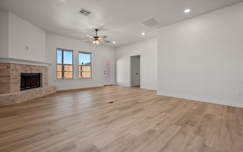 6923 53rd Street, Lubbock, TX 79407, 3 Bedrooms Bedrooms, ,2 BathroomsBathrooms,Residential,For Sale,6923 53rd Street,0,202603698