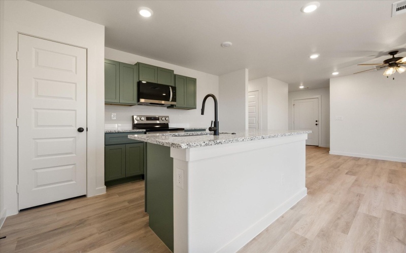 517 E 24th Street, Wolfforth, TX 79382, 3 Bedrooms Bedrooms, ,2 BathroomsBathrooms,Residential,For Sale,517 E 24th Street,0,202603699